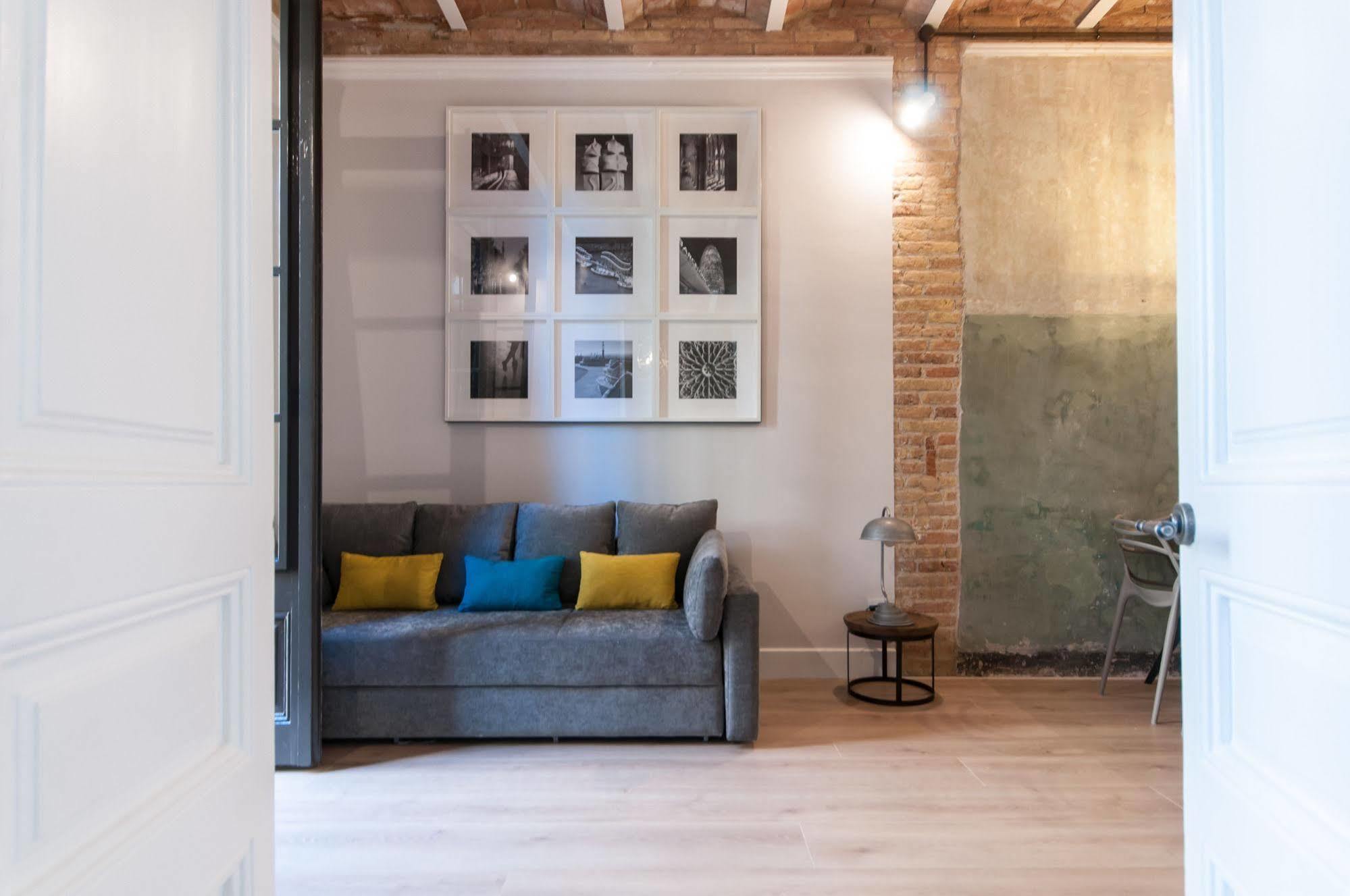 Weflating Suites Sant Antoni Market Barcelona Exterior foto